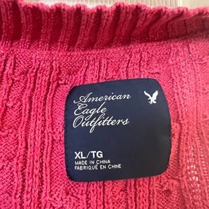 American Eagle, V-neck pink sweater
